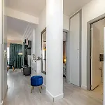 Beautiful 2 Bedroom Vista Del Mar *
