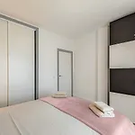 Апартаменты Beautiful 2 Bedroom Vista Del Mar